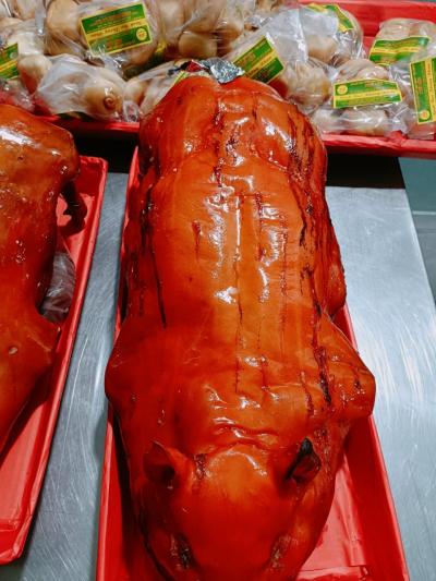 Đặt Heo Quay Cúng Thôi Nôi, Đầy Tháng - Heo Quay Vifoods
