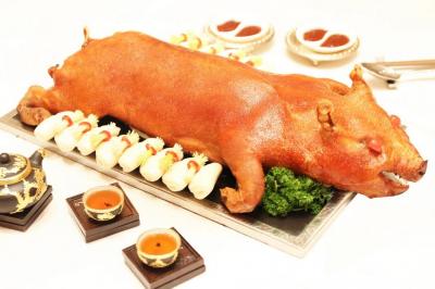 Dịch vụ quay heo thơm ngon, da giòn tại Tường Phát. Giao hàng nhanh quận Gò Vấp