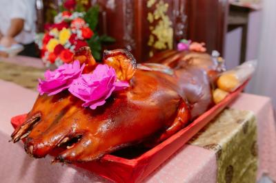 Heo sữa quay ngon nhất sài gòn
