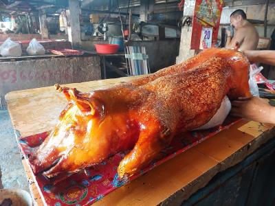 Mua heo quay, heo cúng quận 4 thơm ngon