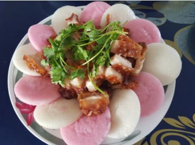 Ngất ngây với​ bánh bò – heo quay