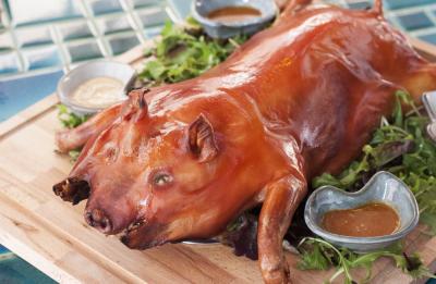 Vifoods - Địa chỉ cung cấp heo quay tại quận 8 giá rẻ, giao hàng nhanh chóng